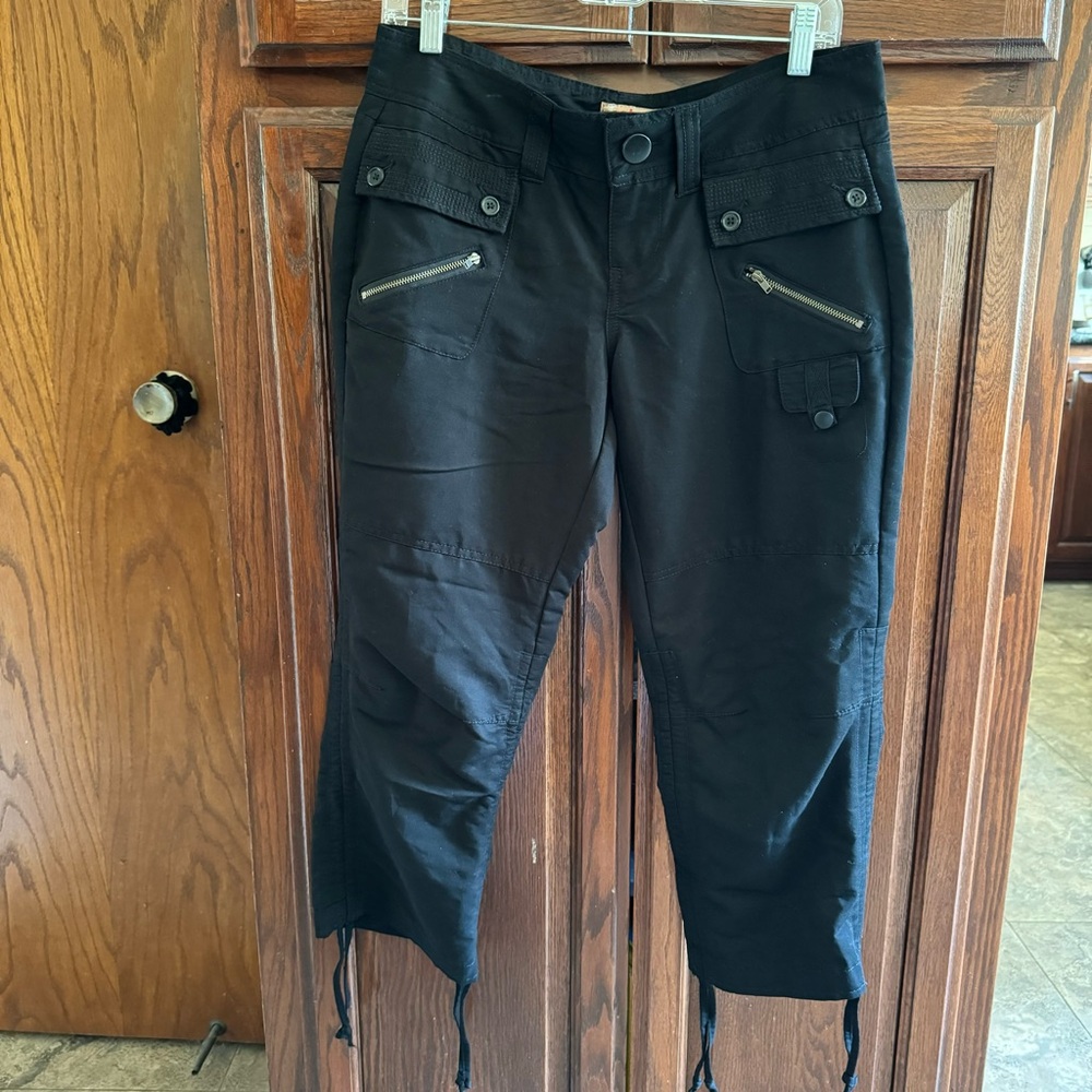 Nobo black cargo capris